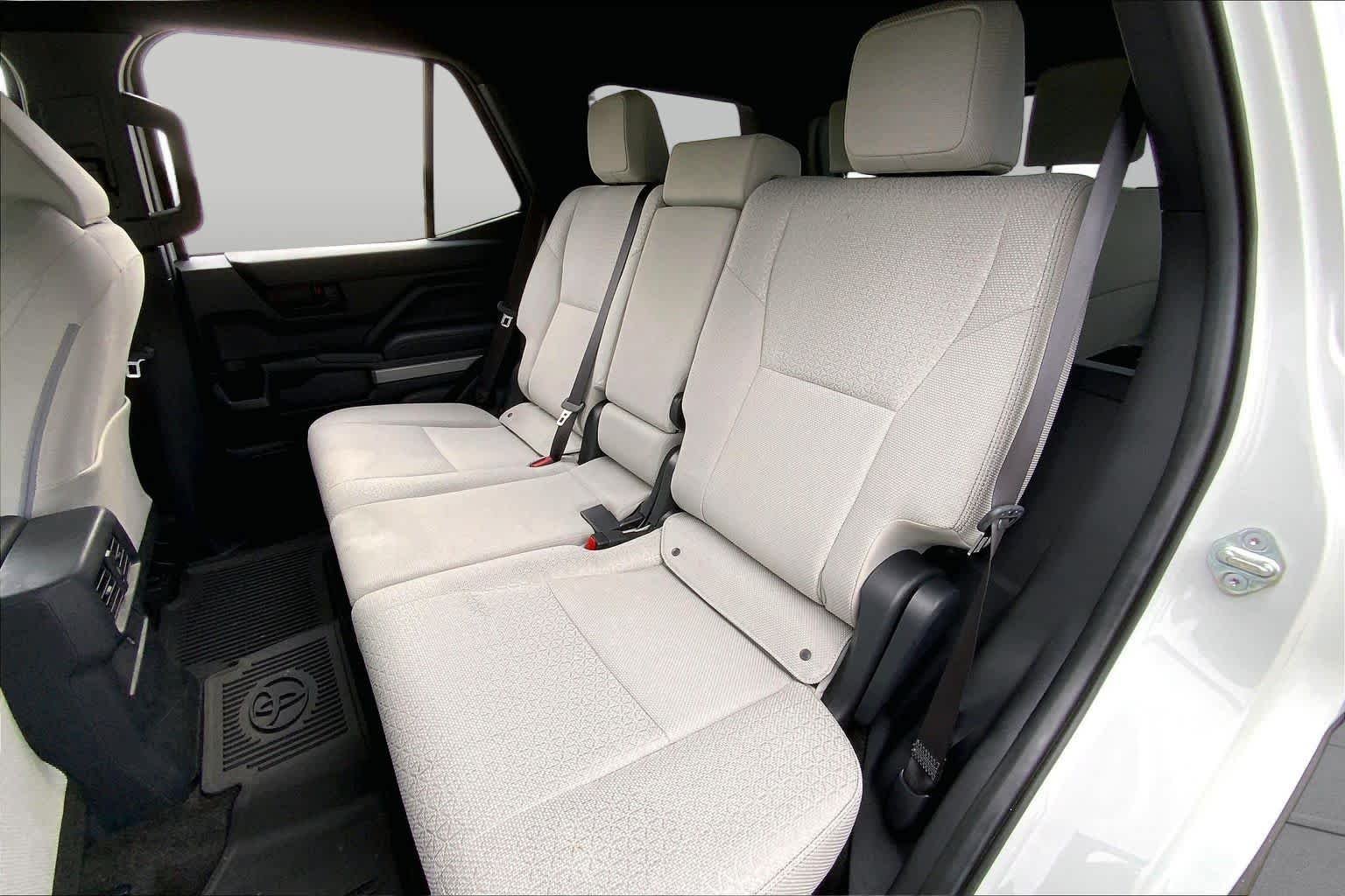 Used 2025 Ice Cap Toyota SR5 image 20