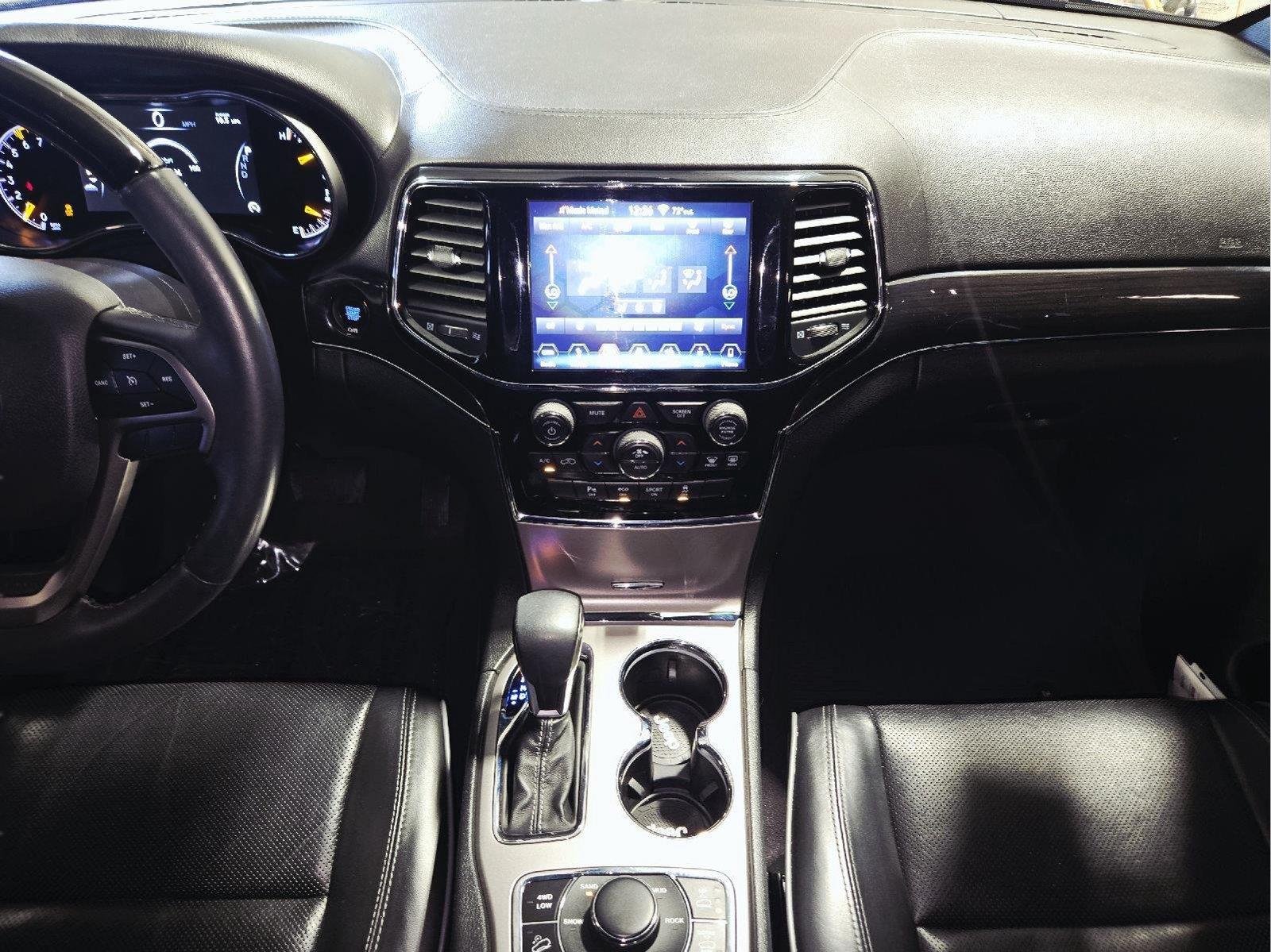 Used 2019 Diamond Black Jeep Overland image 54