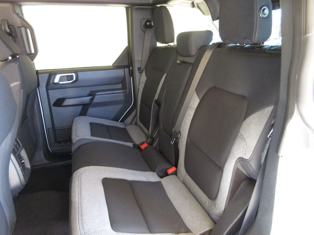 New 2026 Oxford White Ford Big Bend image 24