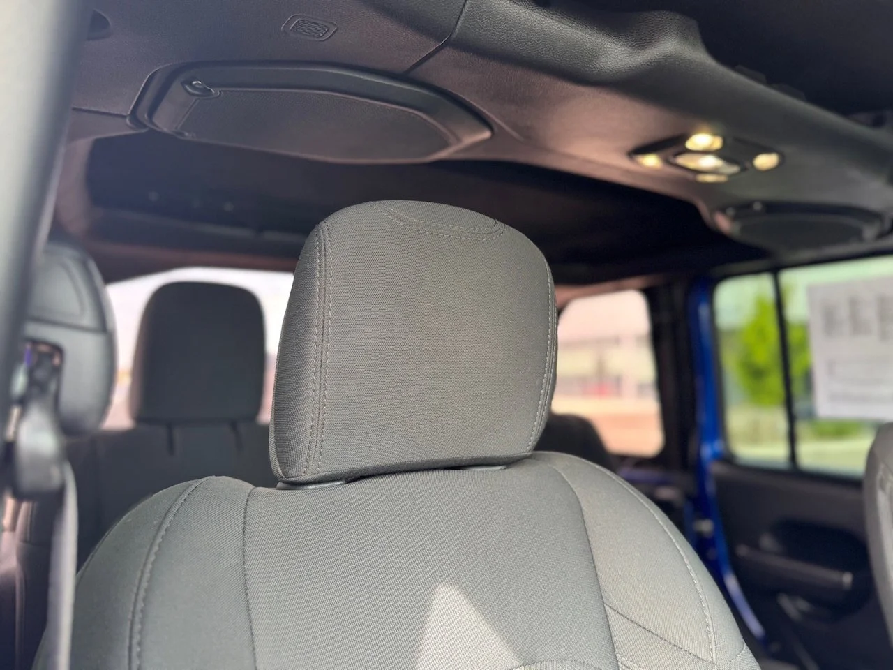 Used 2019 Ocean Blue Metallic Clearcoat Jeep Sport S image 47