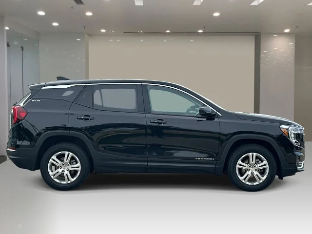 Used 2024 Black GMC SLE image 6