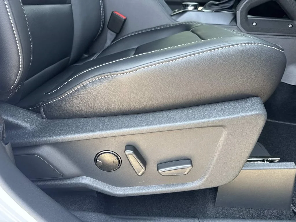 New 2026 Oxford White Ford Outer Banks® image 28