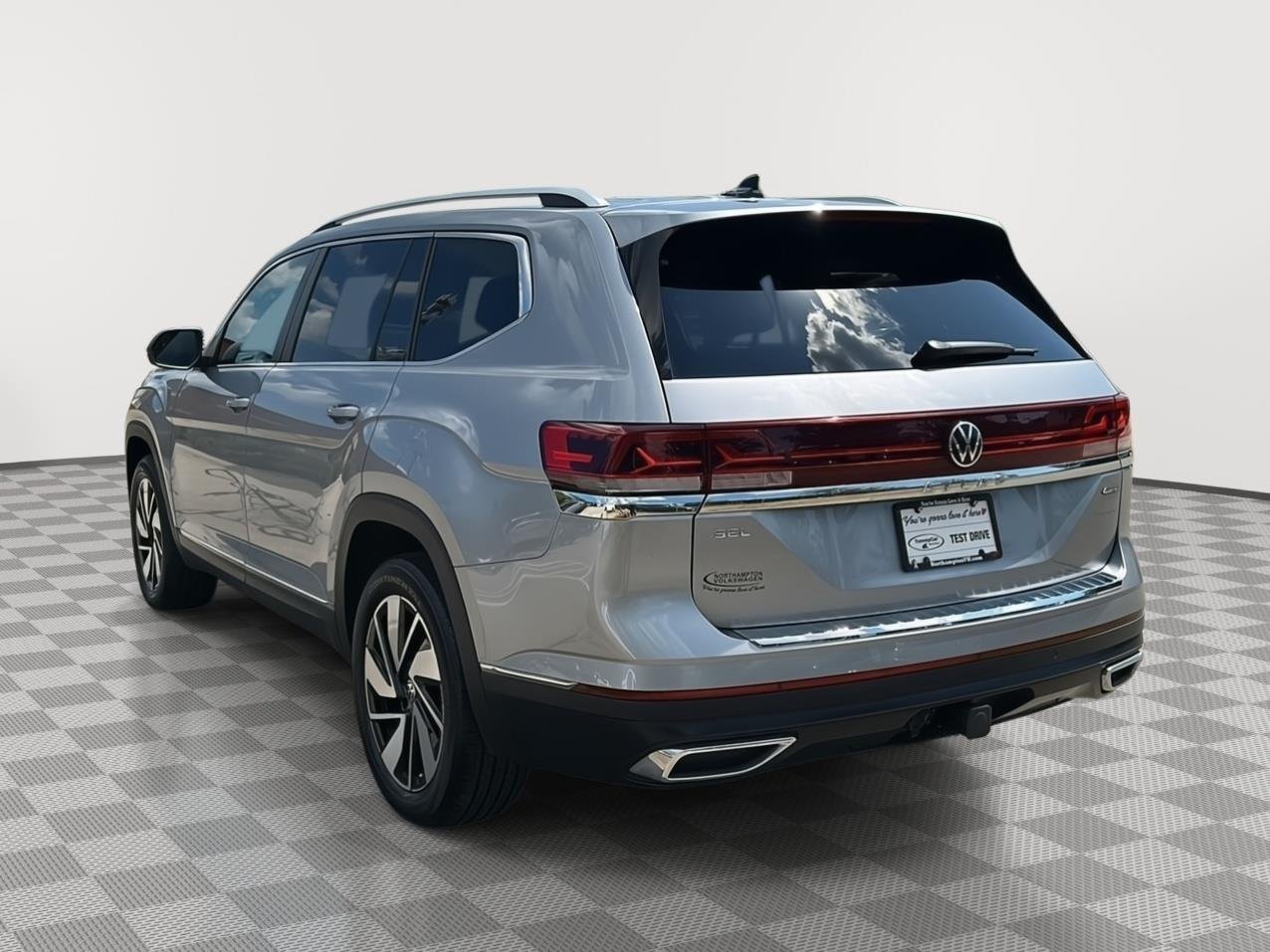 Used 2024 Silver Mist Metallic Volkswagen 2.0T SEL image 7