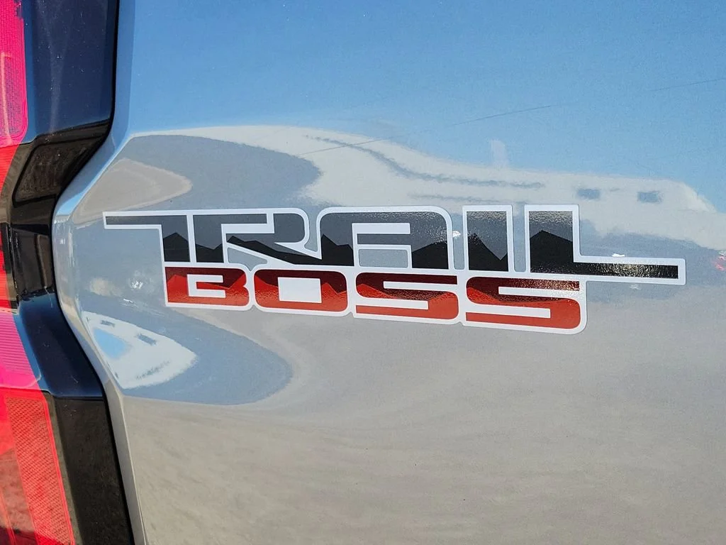 2024 Chevrolet Colorado Trail Boss - Photo 6