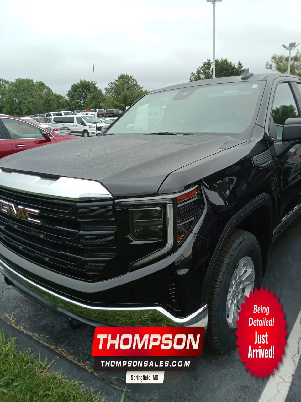 2024 GMC Sierra 4WD Crew Cab Short Box Pro's photo