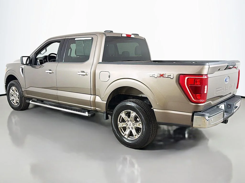 Used 2023 Stone Gray Metallic Ford XLT image 8