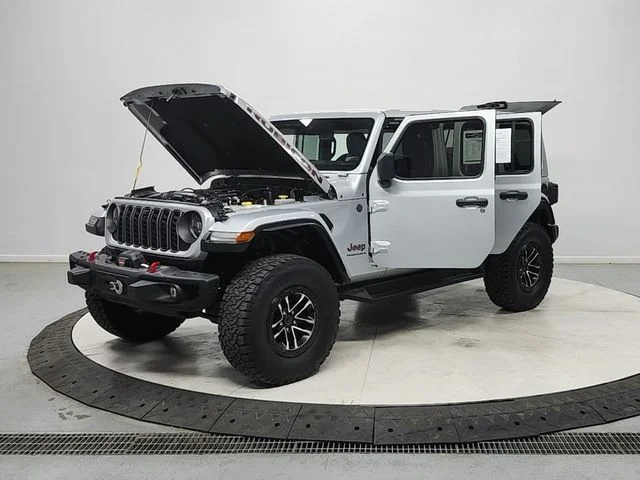 Used 2024 Silver Jeep Rubicon X image 11