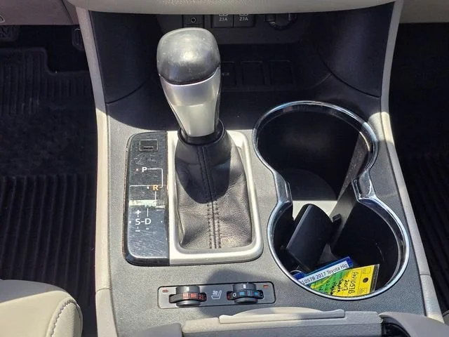 Used 2017 Celestial Silve Toyota Limited image 21