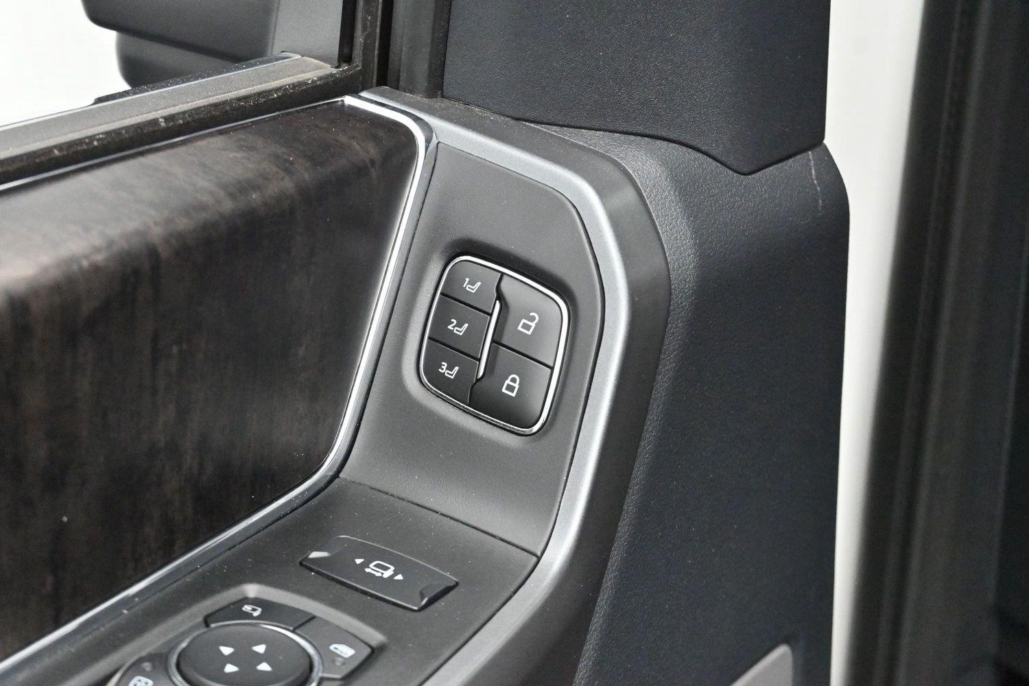 Used 2025 White Ford XL image 10