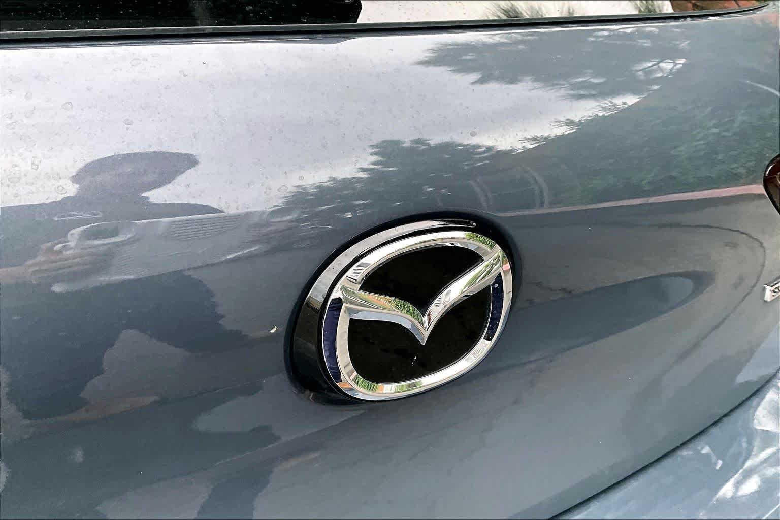 Used 2021 Polymetal Gray Metallic Mazda Premium image 30