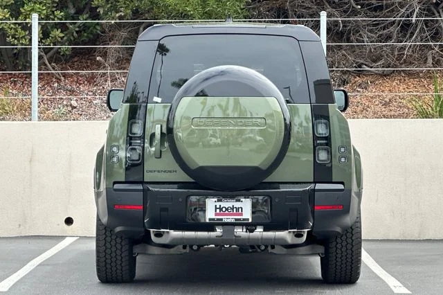 New 2026 Woolstone Green Land Rover S image 4