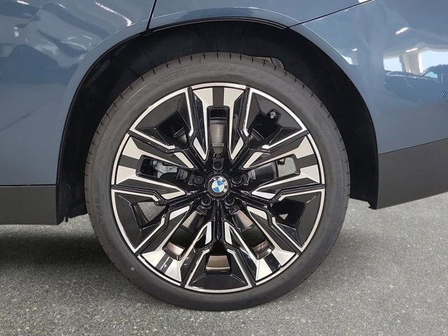 New 2026 Arctic Race Blue metallic BMW X3 30 image 17