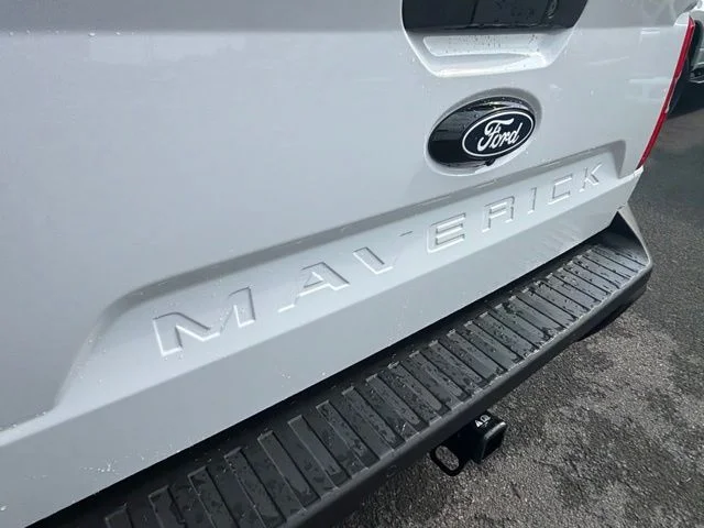 New 2026 Oxford White Ford XLT image 14