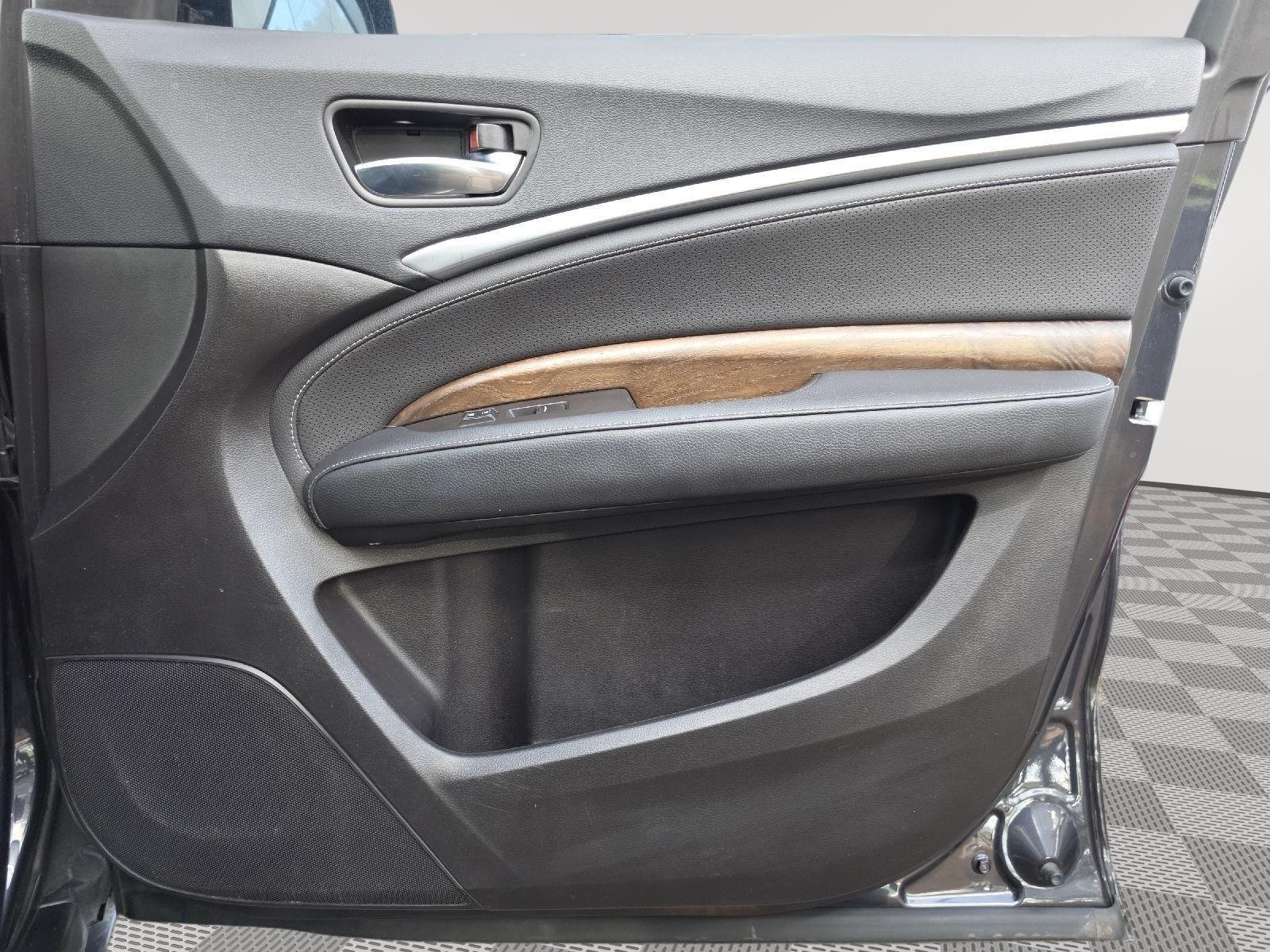 Used 2019 Gunmetal Metallic Acura w/Tech image 52
