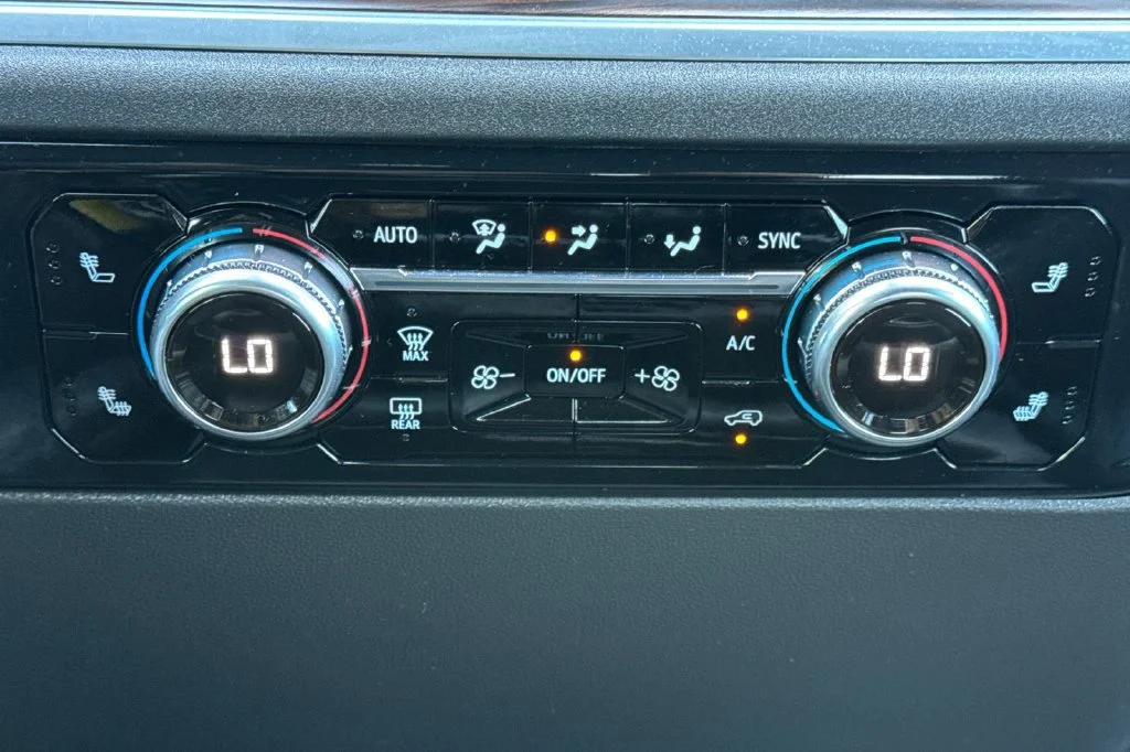 2025 GMC Sierra 1500 SLT - Photo 20