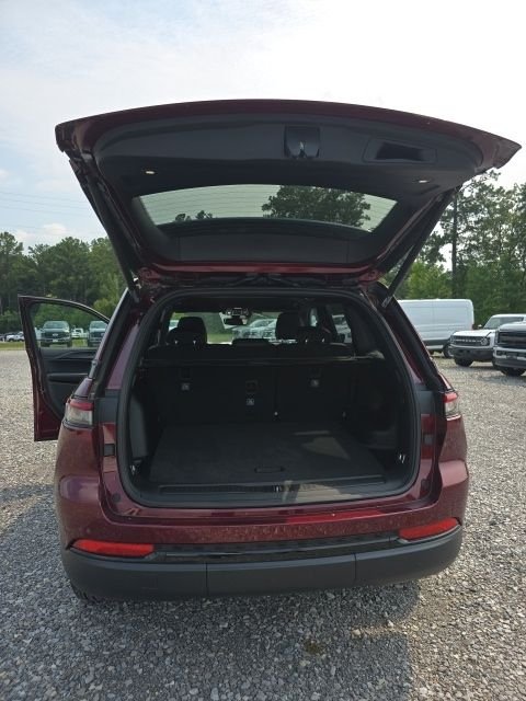 Used 2024 Red Jeep Altitude image 13