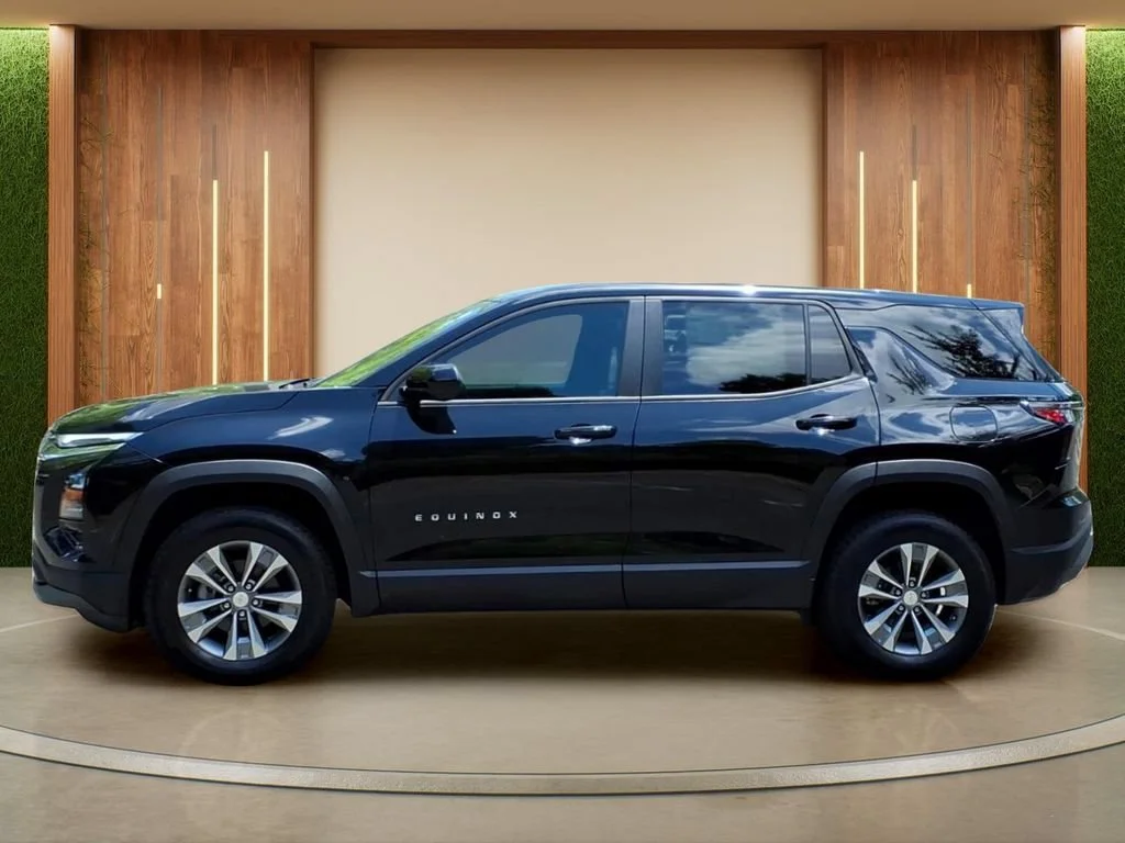 2026 Chevrolet Equinox LT - Photo 27