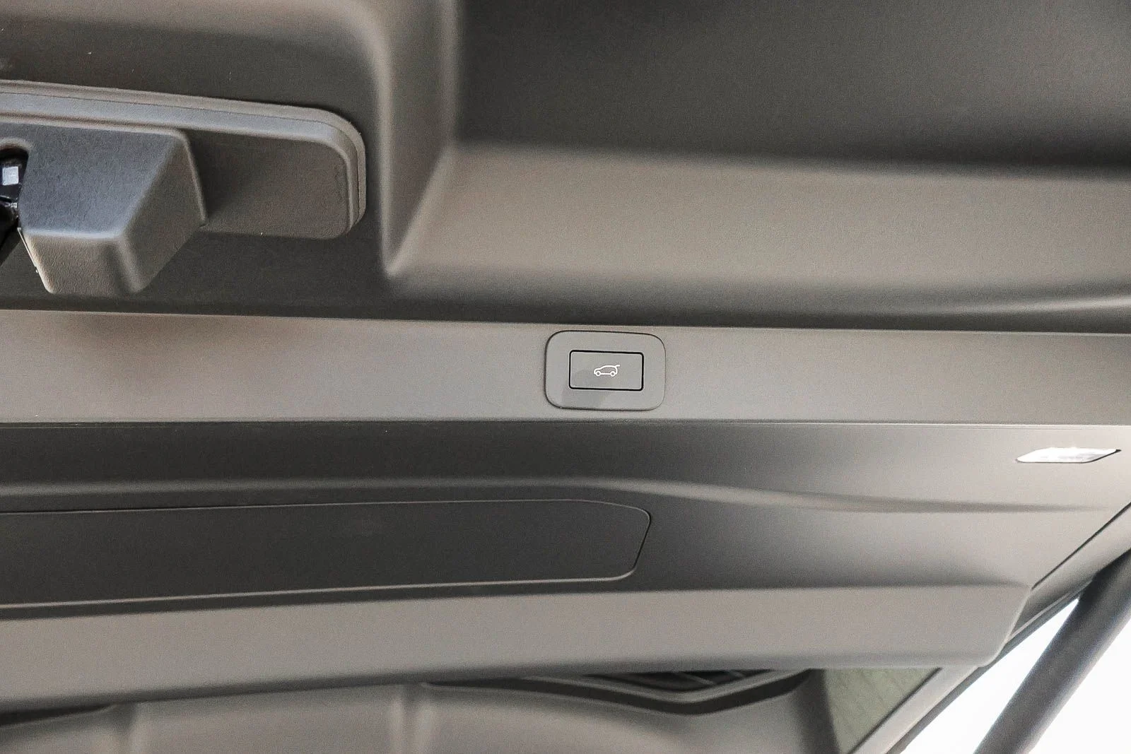 New 2026 Fuji White Land Rover SE image 26