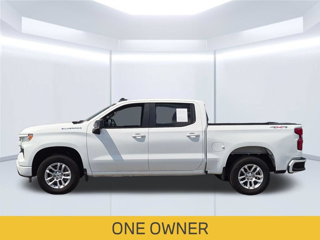Used 2026 Summit White Chevrolet RST image 2