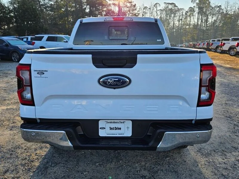 New 2025 Oxford White Ford LARIAT® image 9