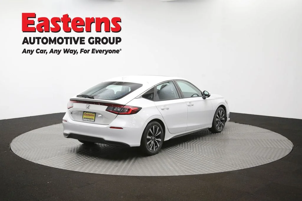 Used 2023 White Honda EX-L image 41