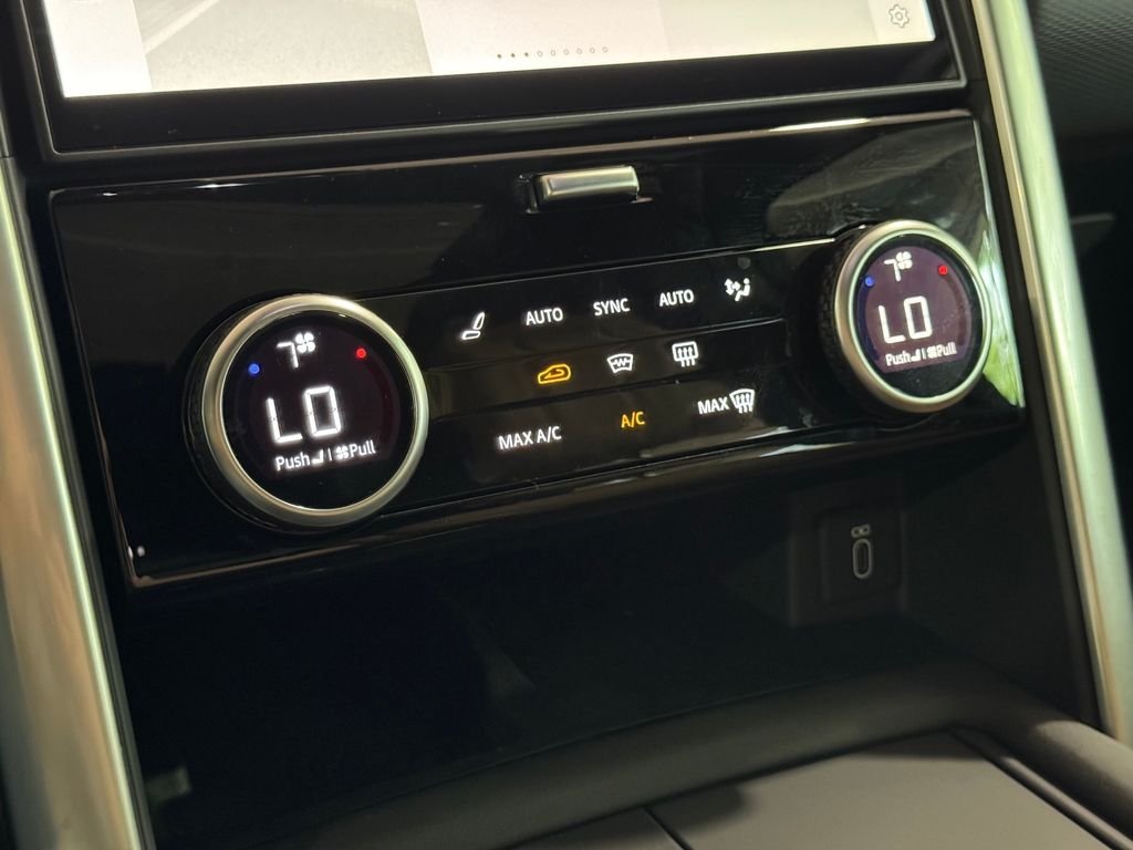 New 2026 Santorini Black Land Rover Gemini Edition image 23