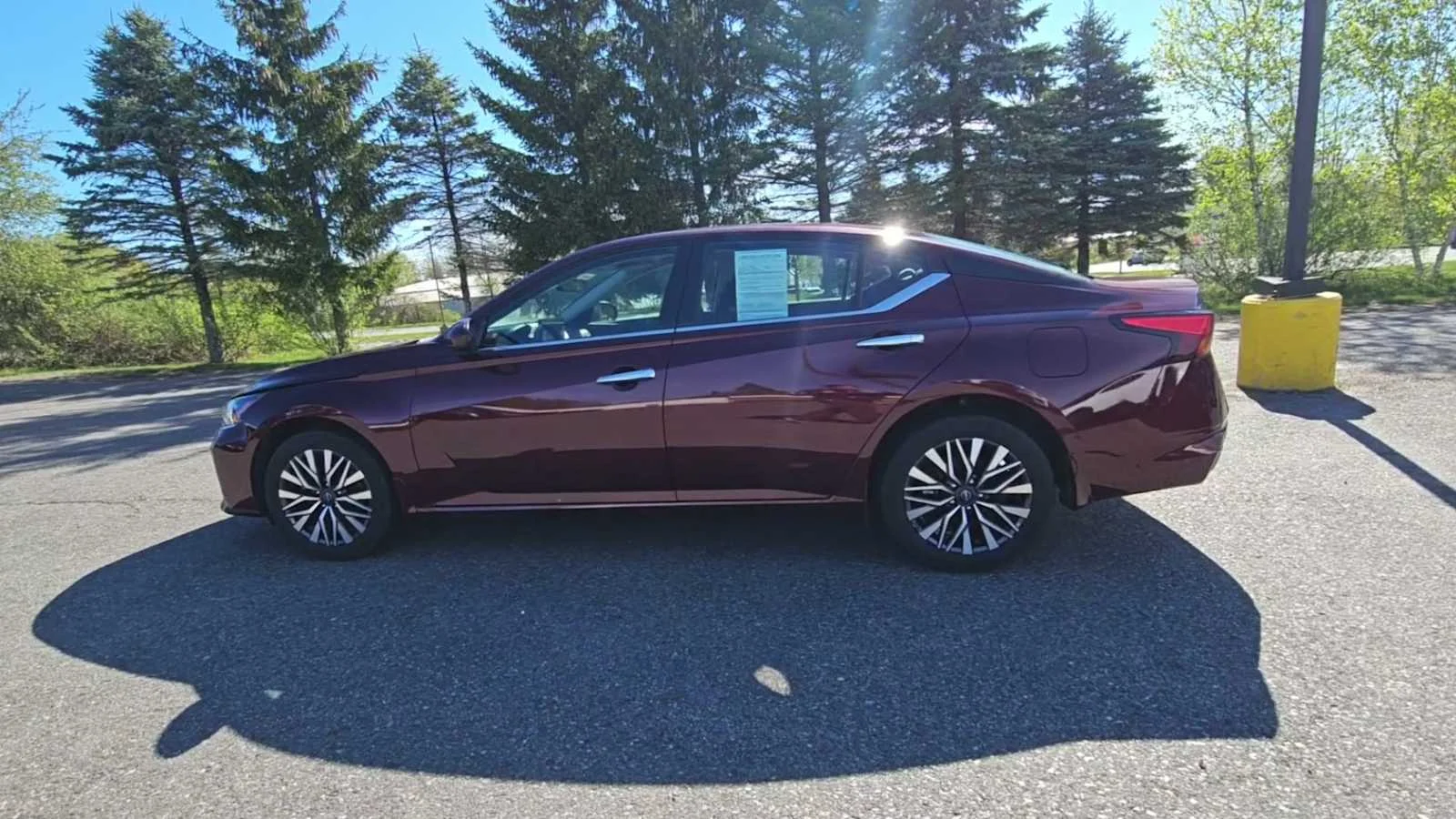 Used 2024 Garnet Pearl Metallic Nissan 2.5 SV image 6