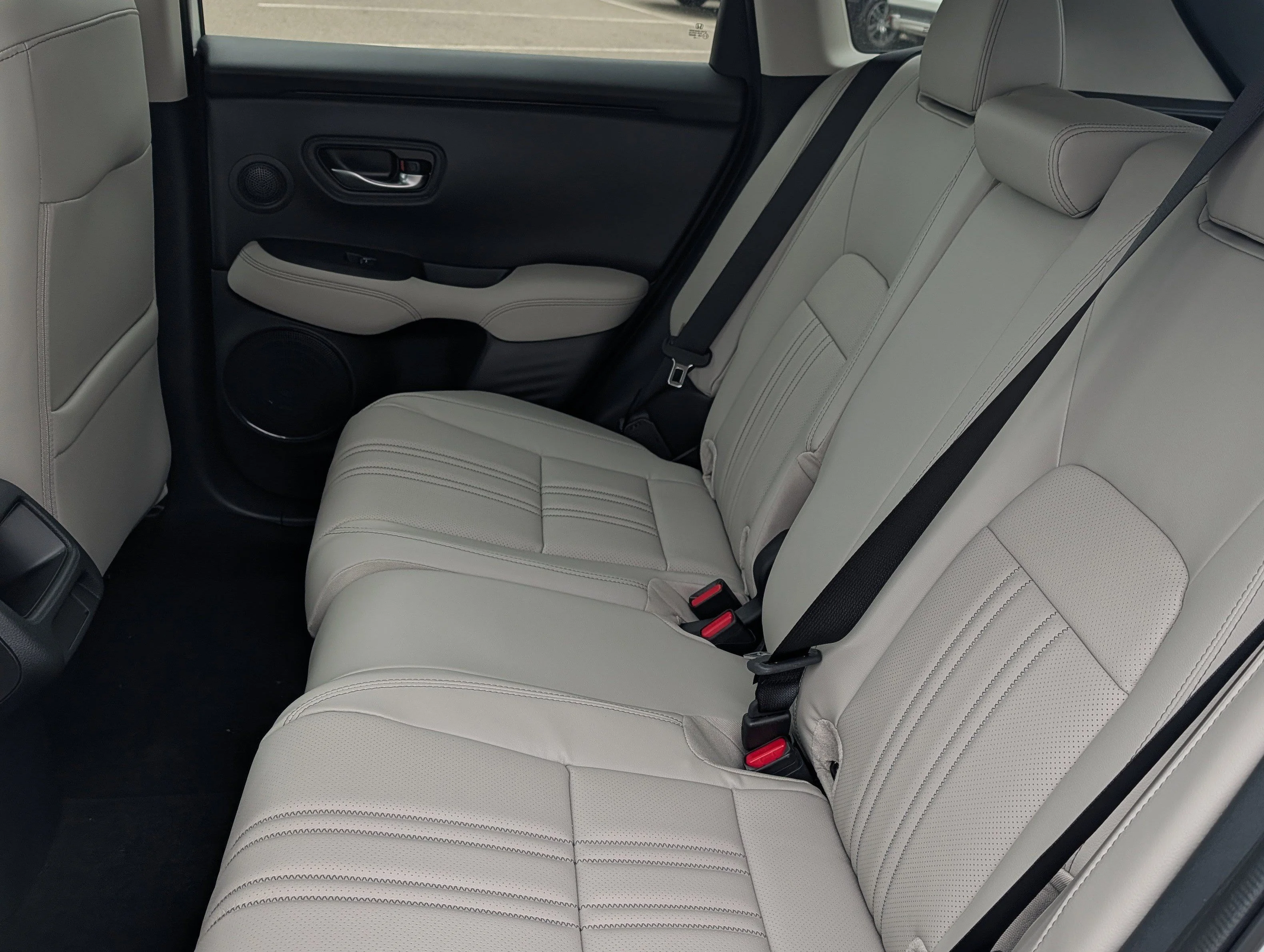 New 2027 Platinum White Pearl Honda EX-L image 6
