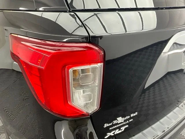 Used 2020 Black Ford XLT image 27