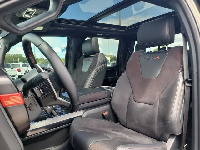 Used 2025 Green Ford Raptor image 19