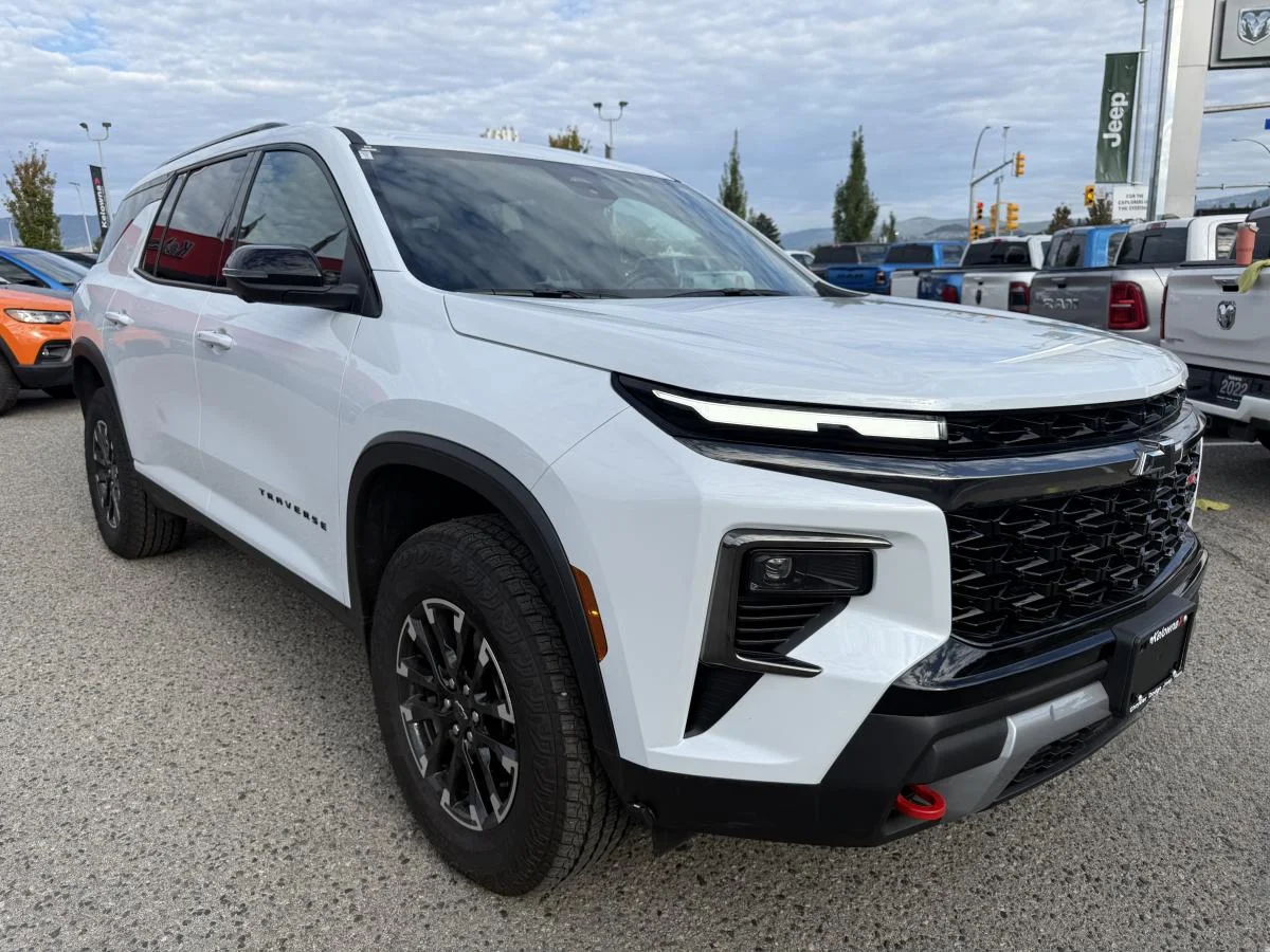 Used 2026 White Chevrolet Z71 image 10