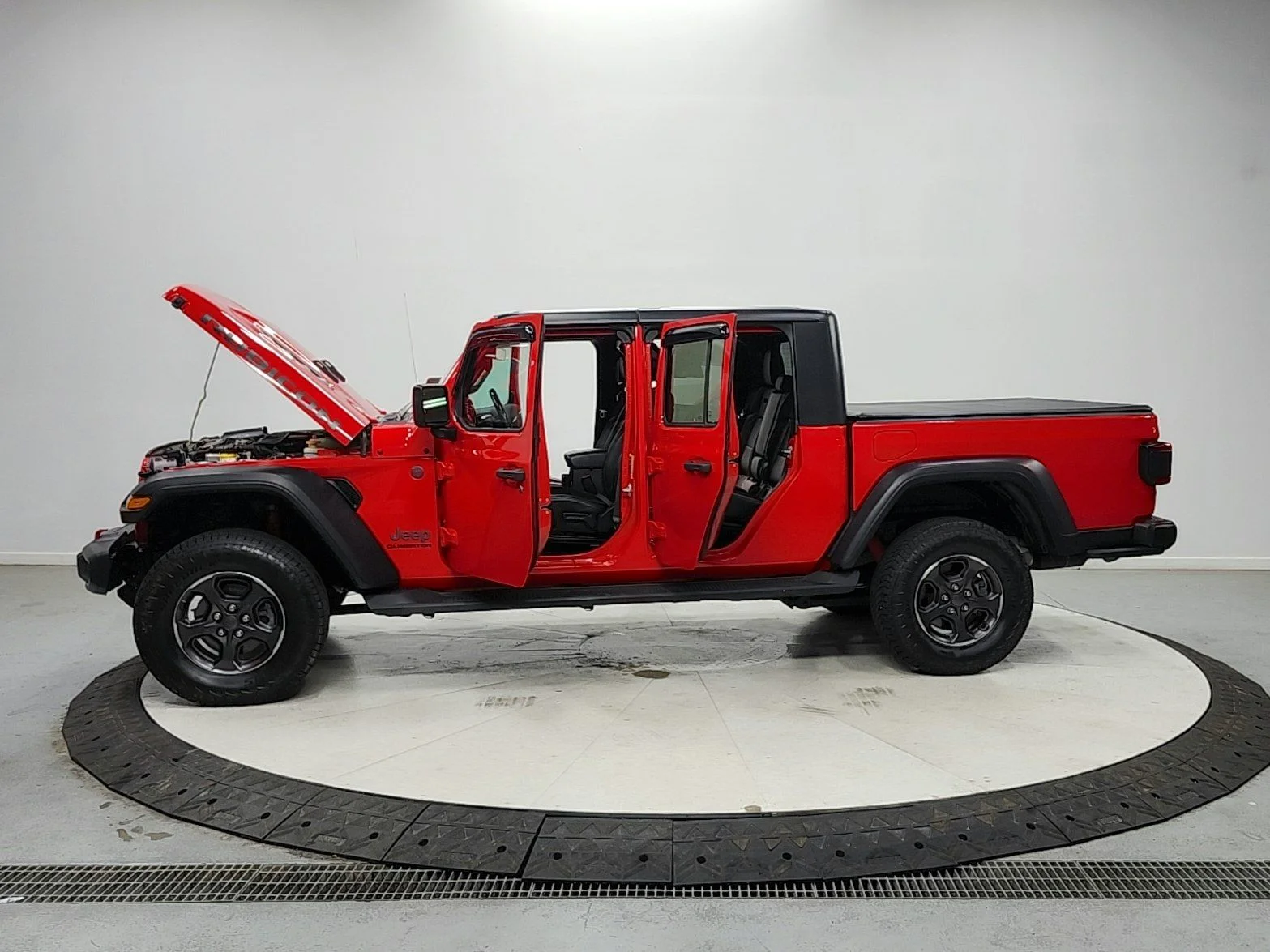 Used 2020 Firecracker Red Clearcoat Jeep Rubicon image 12