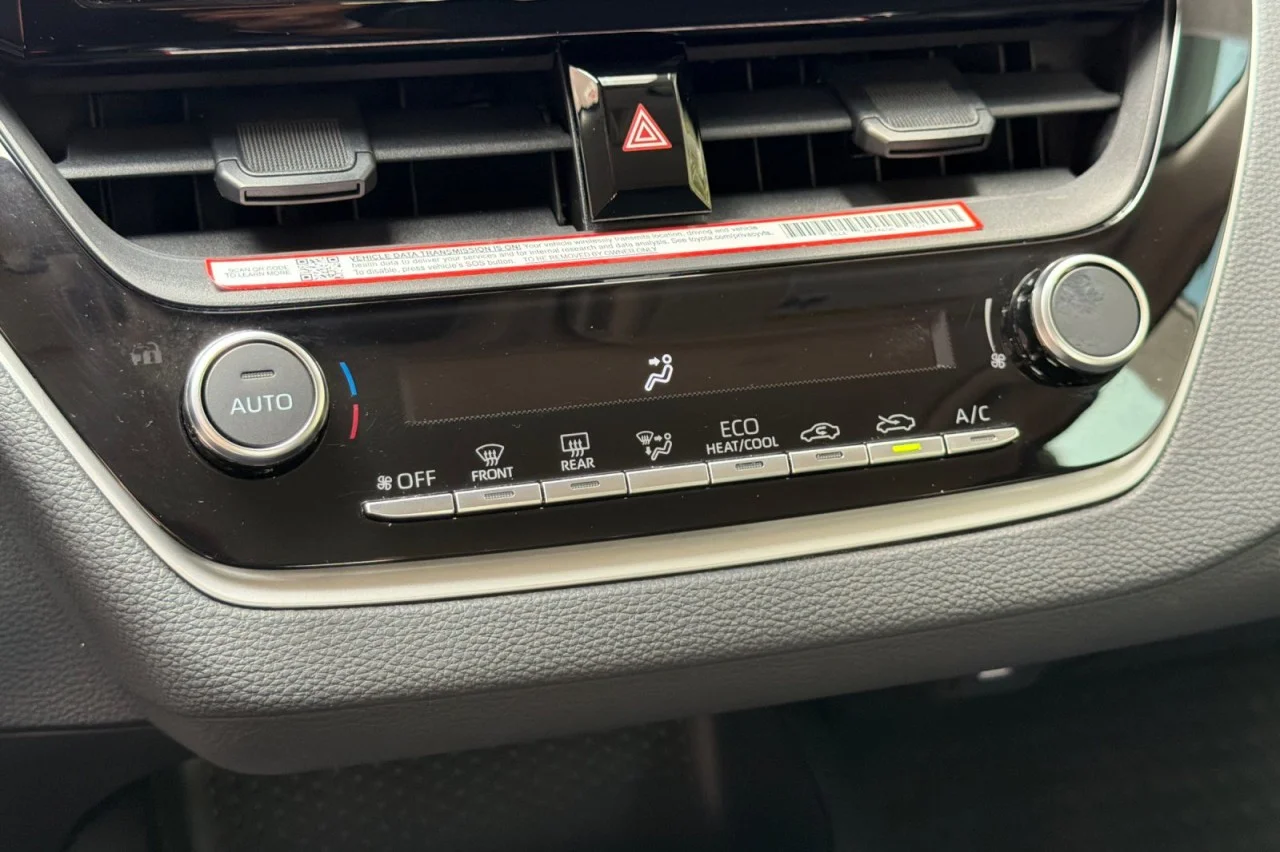 Used 2025 Blueprint Toyota Hybrid LE image 18