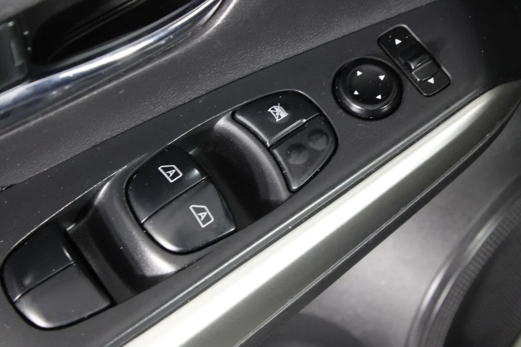 2020 Nissan Kicks SV - Photo 21