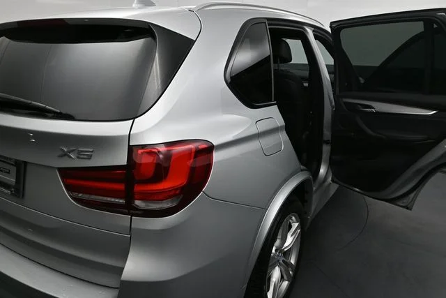 Used 2017 Silver BMW sDrive35i image 26