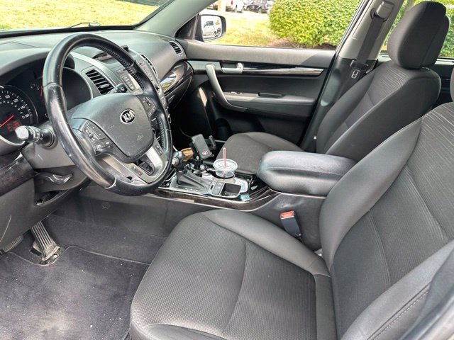 Used 2015  Kia LX image 7