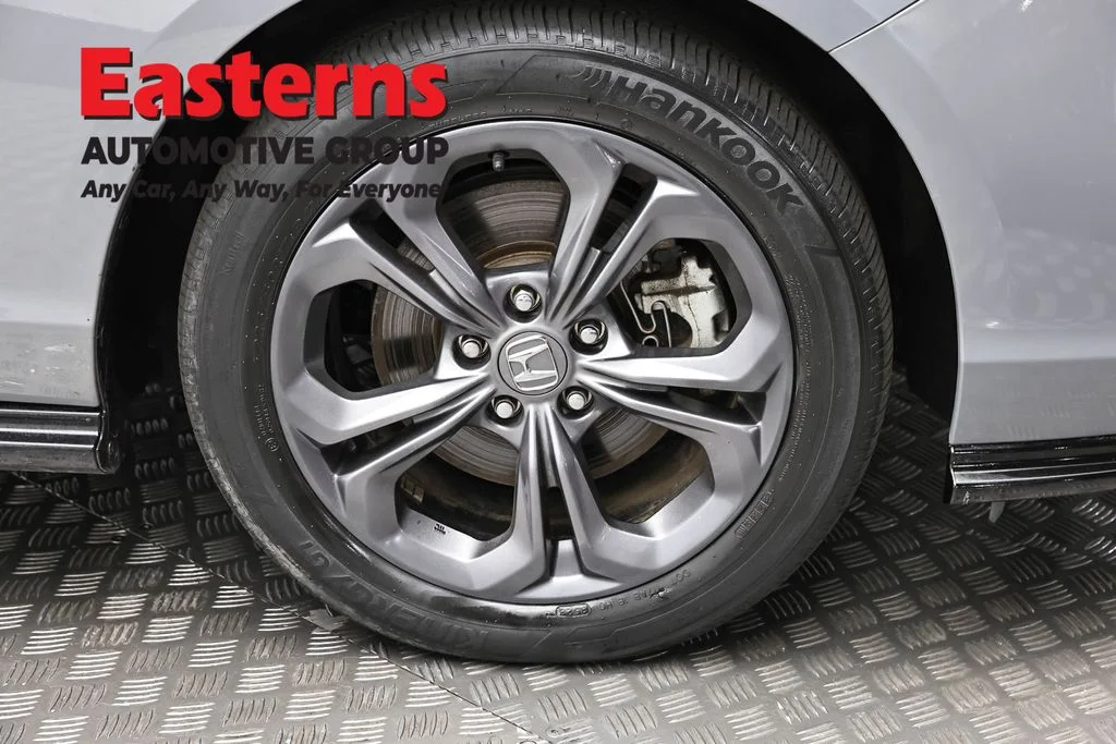 Used 2024 Gray Honda EX-L image 31