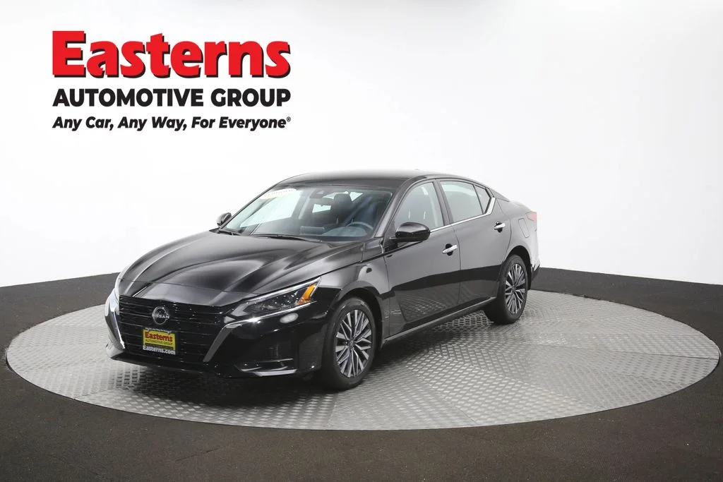 Used 2023 Black Nissan 2.5 SV image 55