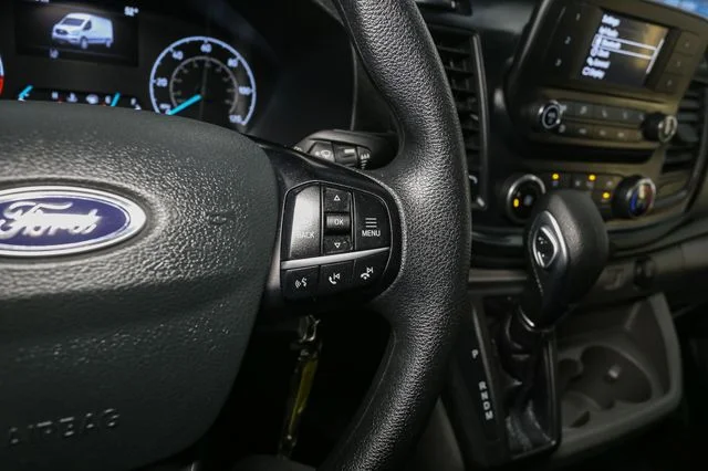Used 2024  Ford Base image 26