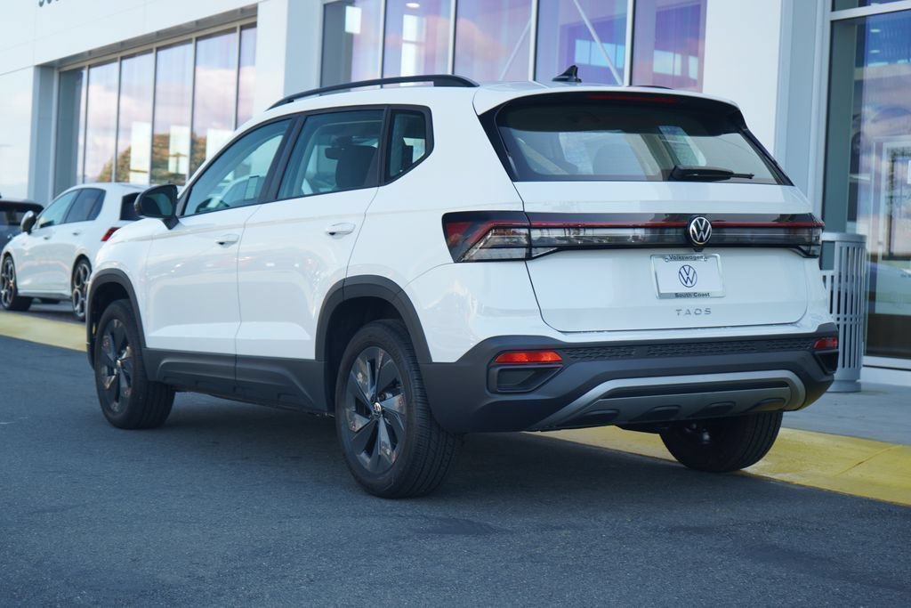 New 2026 Pure White Volkswagen 1.5T S image 3
