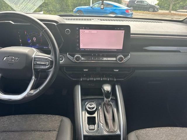 Used 2023 Black Chevrolet Z71 image 20