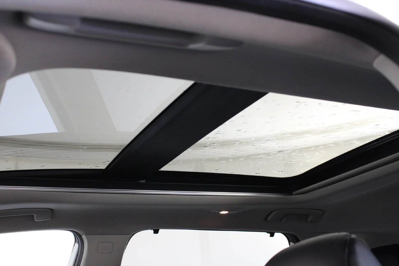 Used 2021 White Nissan SV image 11