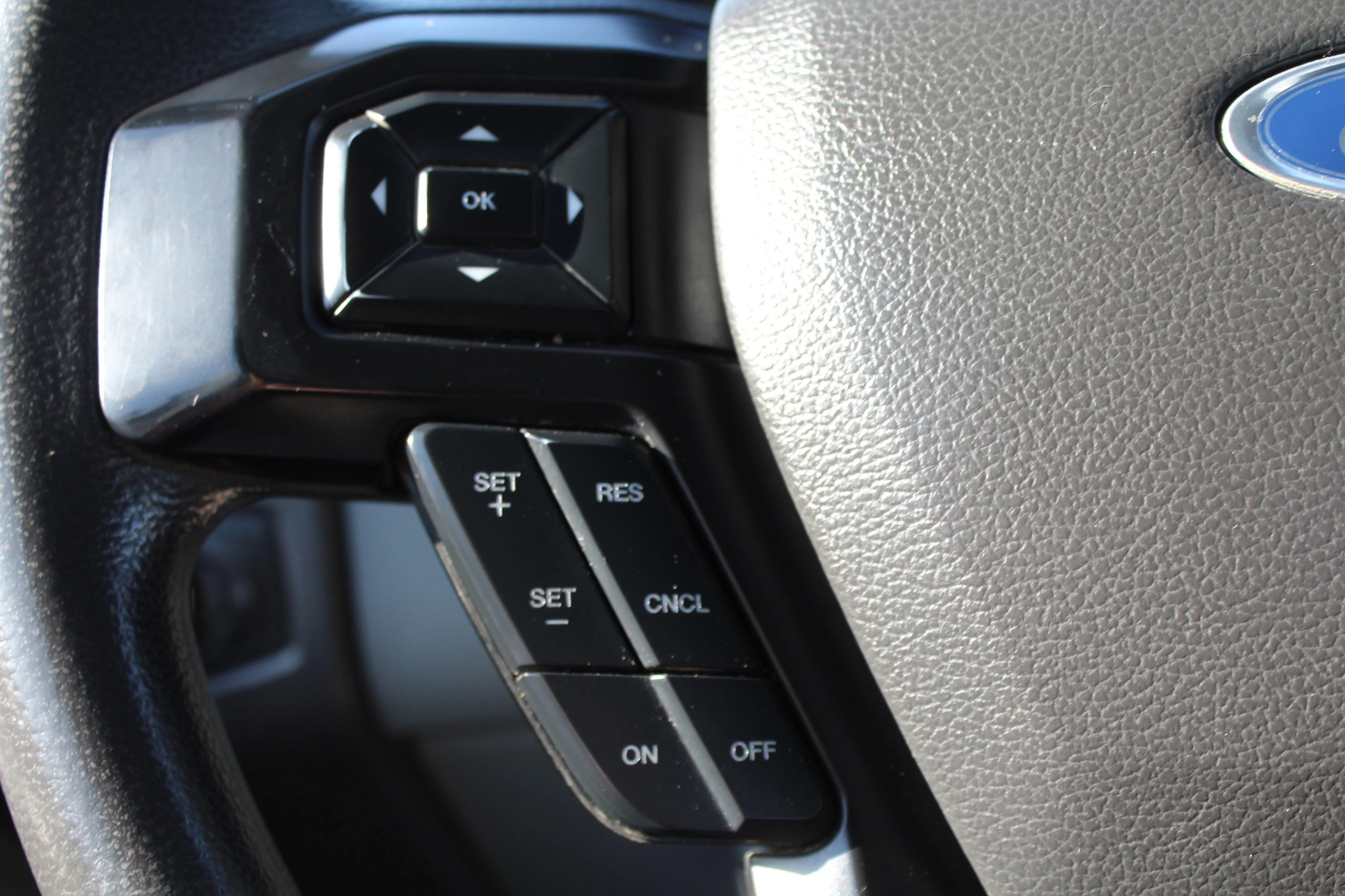 Used 2021 Oxford White Ford Base image 9