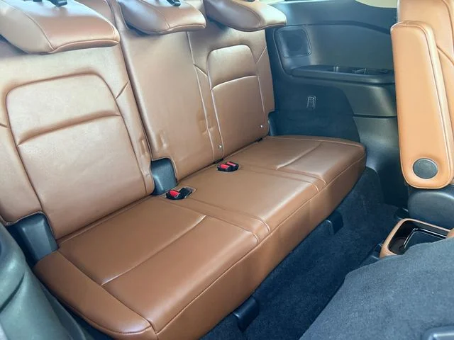 Used 2022 Boulder Gray Nissan Platinum image 17