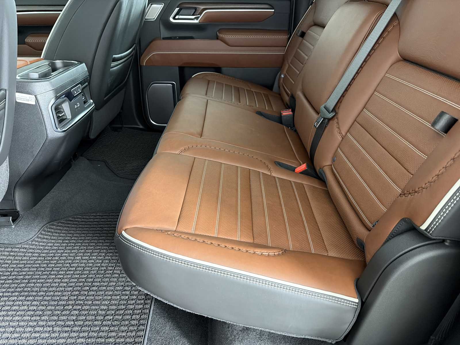 2026 GMC Sierra 2500HD Denali Ultimate - Photo 19