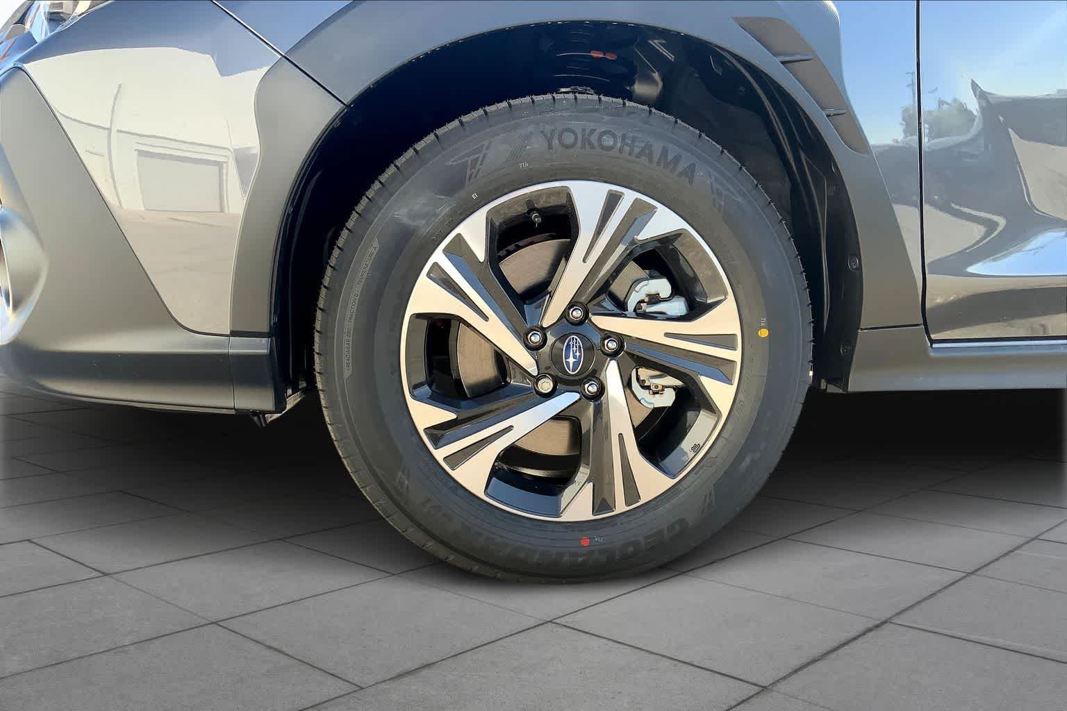 New 2026 MAGNETITE GRAY PEARL Subaru Premium image 11