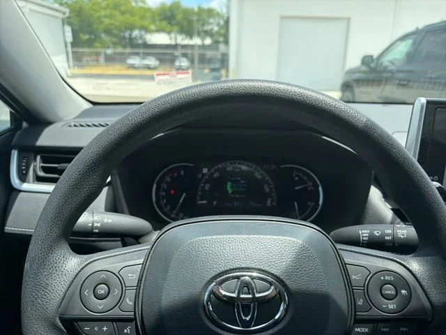 Used 2025 Silver Toyota LE image 11