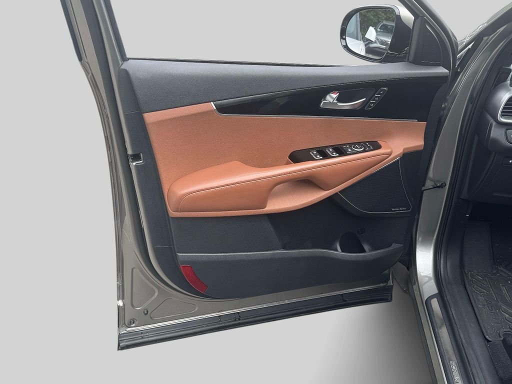 Used 2019 Silver Kia SX Limited image 14