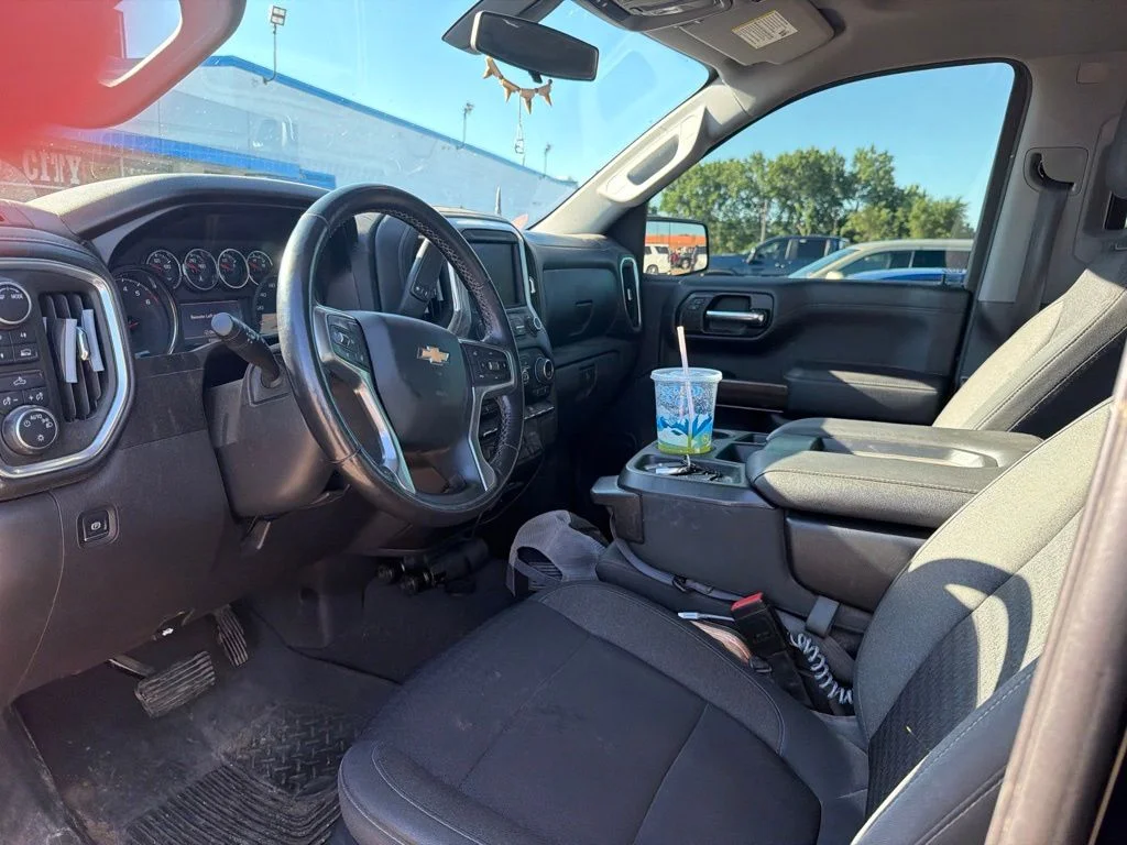 Used 2021 Black Chevrolet LT image 7