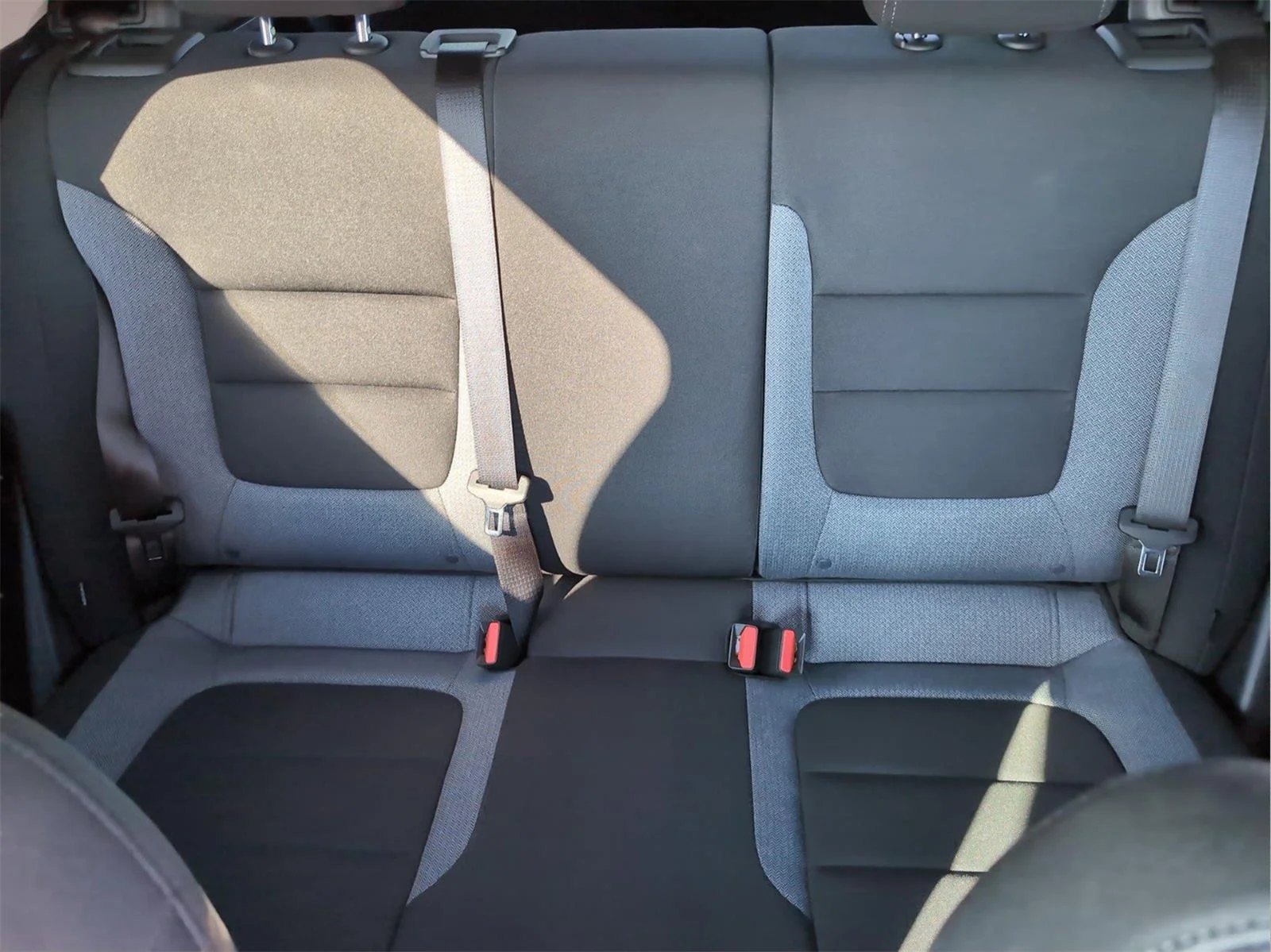 Used 2025 Sterling Gray Metallic Chevrolet LT image 27